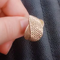 طلا و جواهرات