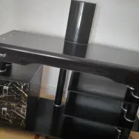 زیر تلویزیون شیشه ای سالم در حد