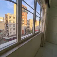 فروش ۳ طبقه خانه همراه با مغازه تجاری/شهرک پرواز