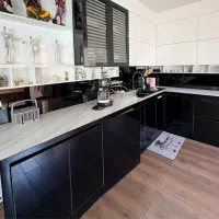 در کابینت هایگلاس|مصالح و تجهیزات ساختمان|کرمانشاه, |دیوار