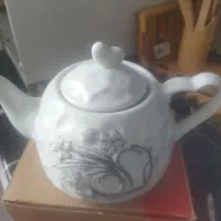 قوری چینی نونوبرجسته با کارتن.نلبکی ۵عدد ۱۰۰ تومان|قوری، کتری، قهوهساز دستی|اراک, |دیوار