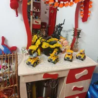 تخت و میز ارایش