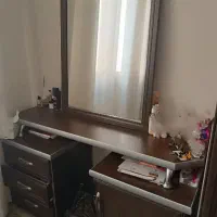 کمد ومیز ارایش