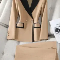 دوخت و برش انواع پوشاک زنانه پذیرفته میشود