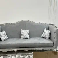 مبلمان ۷نفره کلاسیک ب همراه میزناهارخوری۴نفره