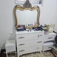 تخت خواب و میز آرایش در حدنو