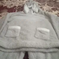 یک دست لباس گرم پوش برا زمستان