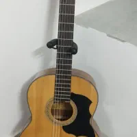 گیتار خارجی استاندارد