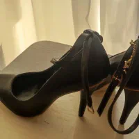 کفش مجلسی|کیف، کفش، کمربند|اسفراین, |دیوار