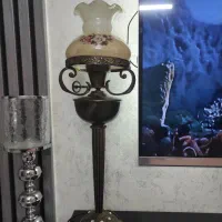 آباژور رومیزی لامپا