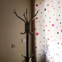 چوب لباسی ایستاده
