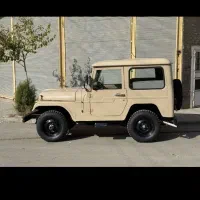 جیپ صحرا عتقیه عتقیه موتور کوچک