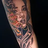 اجرای تتو تخفیف خورده با کیفیت بالا