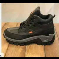 کفش با استحکام بالا ۶۵۰