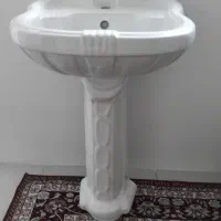 روشویی سرویس بهداشتی