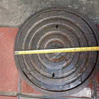 منهول، دریچه چاه شرکتی