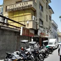 دفترکارجمهوری روبروی پاساژ علائدین اول کوچه رم.