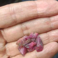 سنگ راف یاقوت معاوضه با طلا - خودرو