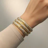 ۳ عدد النگو طلا بدون اجرت