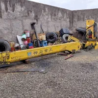 جرثقیل|خودرو سنگین|تربتحیدریه, تپه ننه حجی|دیوار