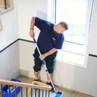 پذیرش فوری*کارگر جهت نظافت منازل راه پله پارکینگ،