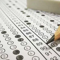 معلم همراه در آزمون مجازی