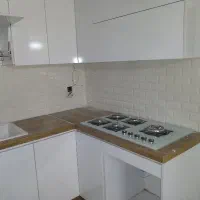 کاشی بین کابینت و...