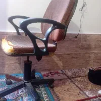 صندلی‌چرخ‌دار‌کار‌کرده