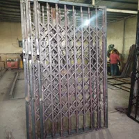 جوشکار حفاظ آکاردئونی کارگر ساده