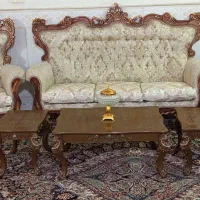 مبل سلطنتی همراه با میز عسلی