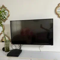 تلوزیون کاملا نو ۴۳اینچ