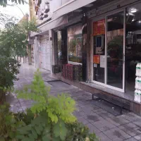 کمک اشپز اقا جهت تهیه غذا