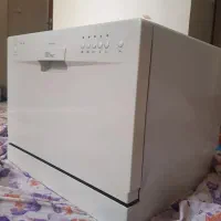 ماشین ظرف شویی بشقاب لیوان رستوران کافی شاپ