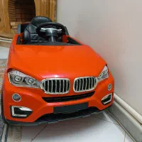 ماشین شارژی رنگ قرمز