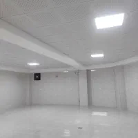 کرایه سالن نوساز ۱۳۰متری .ارتفاع سه مترو نیم|اجارهٔ دفتر کار، اتاق اداری، مطب|سنندج, |دیوار