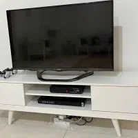 کنسول و میز تی وی