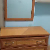 آینه و کمد دراور