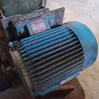 اکترو موتور سه اسب 1400دور سه فاز ایتالیایی|ماشین‌آلات صنعتی|لاهیجان, لیالستان|دیوار