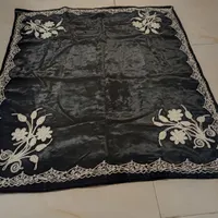 رومیزی مخمل قدیمی رنگ مشکی|پرده، رانر، رومیزی|اصفهان, سپاهان‌شهر|دیوار