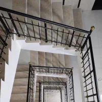 نرده استیل و شاخ گوزنی