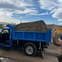 حمل ماسه شن خاک باغچه خاک شیب بندی.نیسان کمپرسی