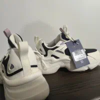 کتانی سایز ۳۶ برند ۳۶۱|کیف، کفش، کمربند|تهران, ازگل|دیوار