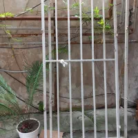 حفاظ آهنی درب باچهارچوب