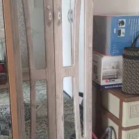 جا کفشی یا کتابخانه