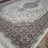 یکعدد فرش12متری و6متری ست700 شونه در مهدیشهر