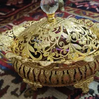 شقلات خوری طلایی