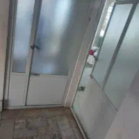 درب و پنجره اهنی و کابینت فلزی  . درب چوبی