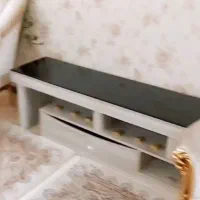 میز تلویزیون و اینه شمعدان