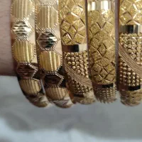 النگو و گوشوار طلا نو ویترینی