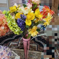 گل مصنوعی با گلدان